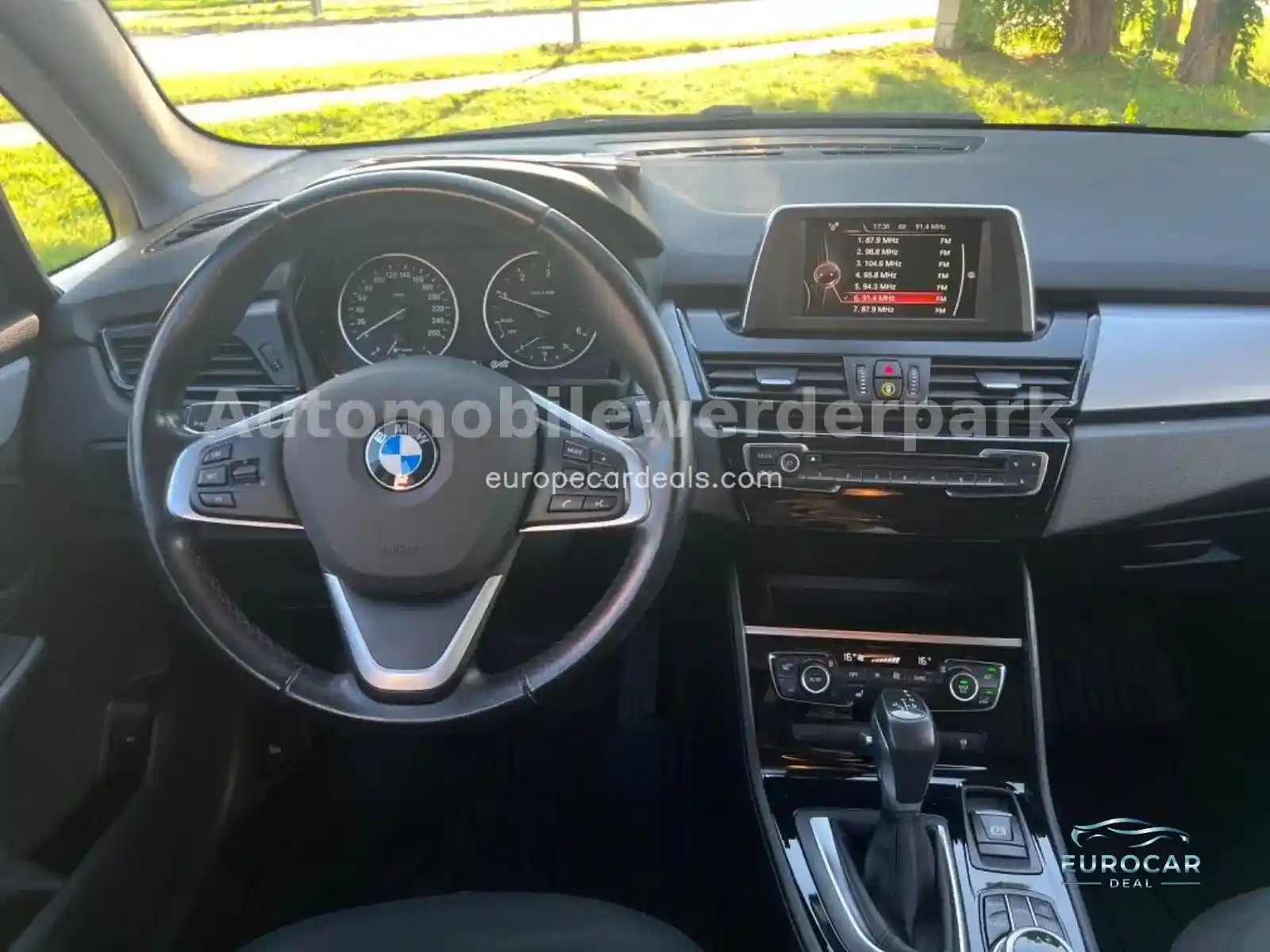 BMW 218