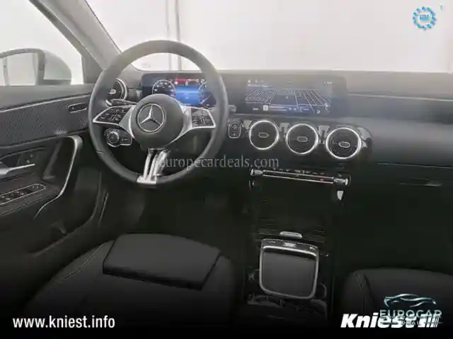Mercedes-Benz A 220