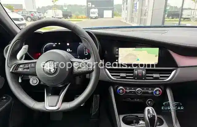Alfa Romeo Giulia