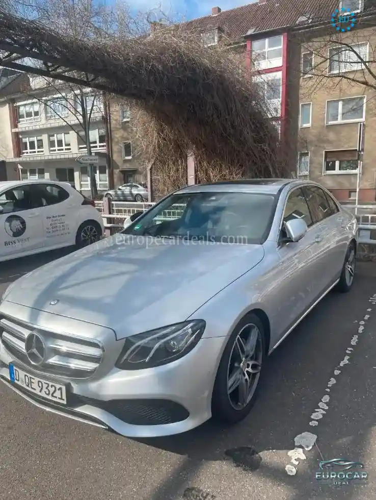 Mercedes-Benz E 220