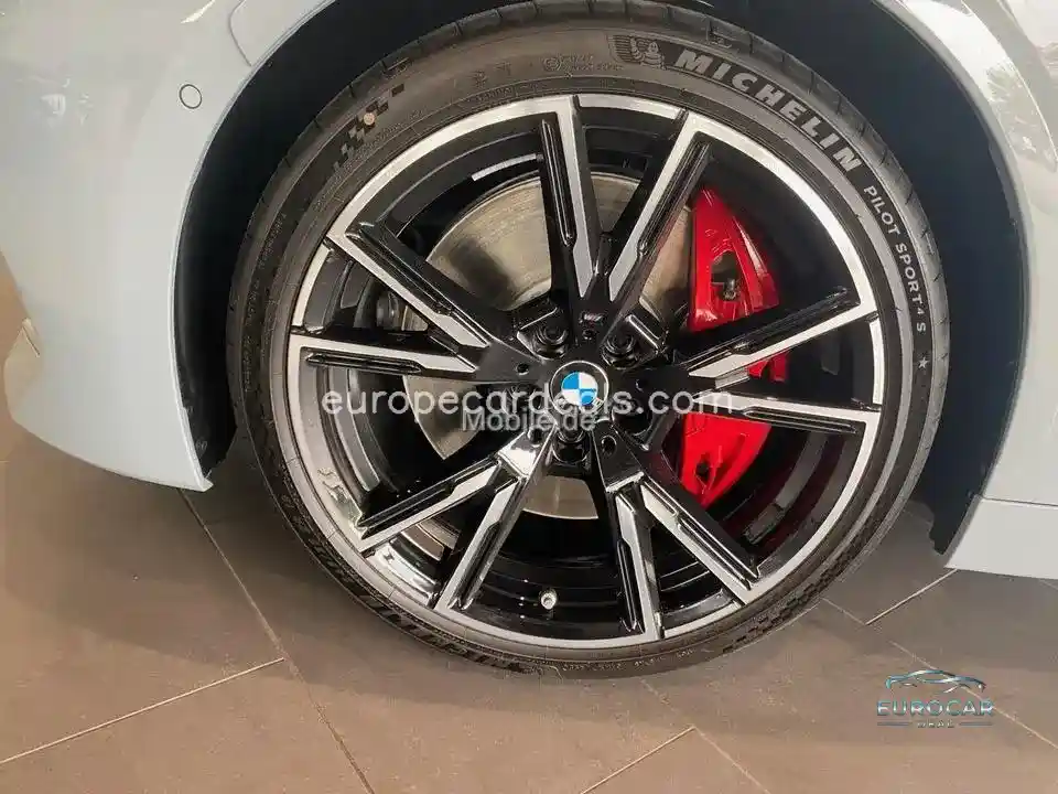 BMW M240i