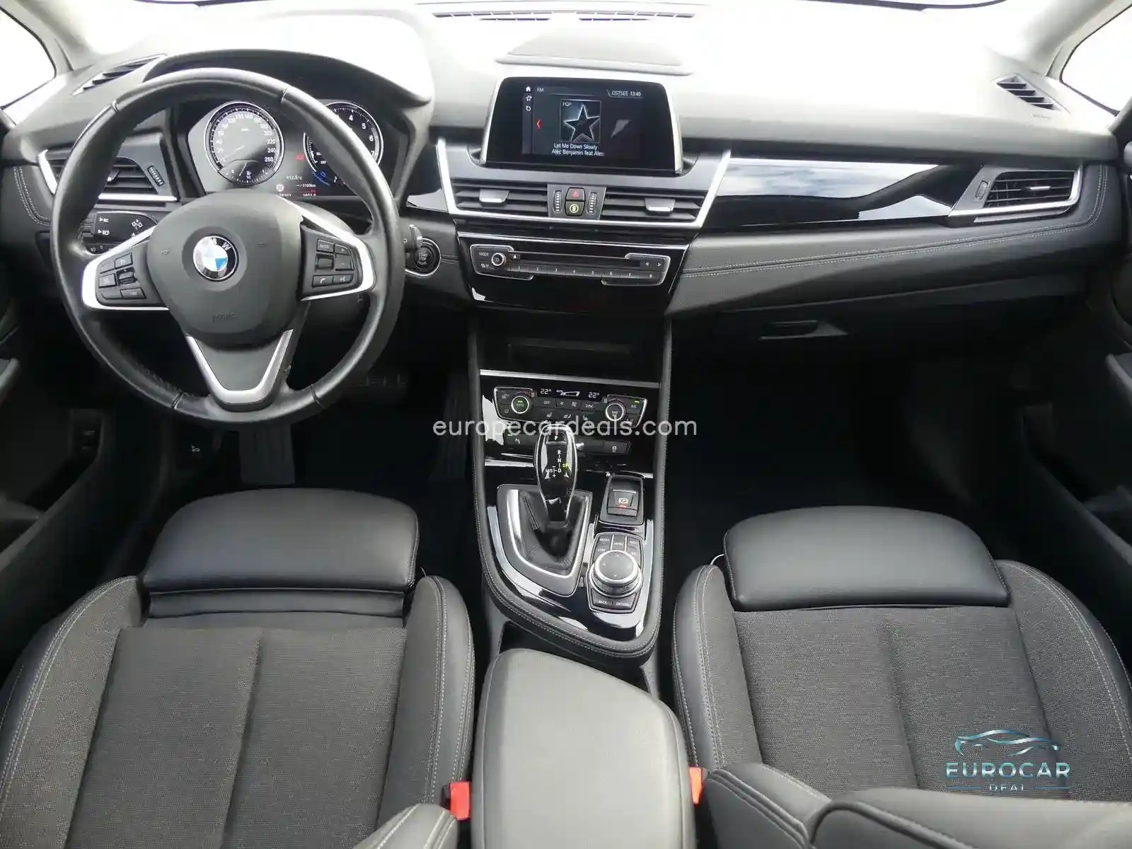 BMW 220