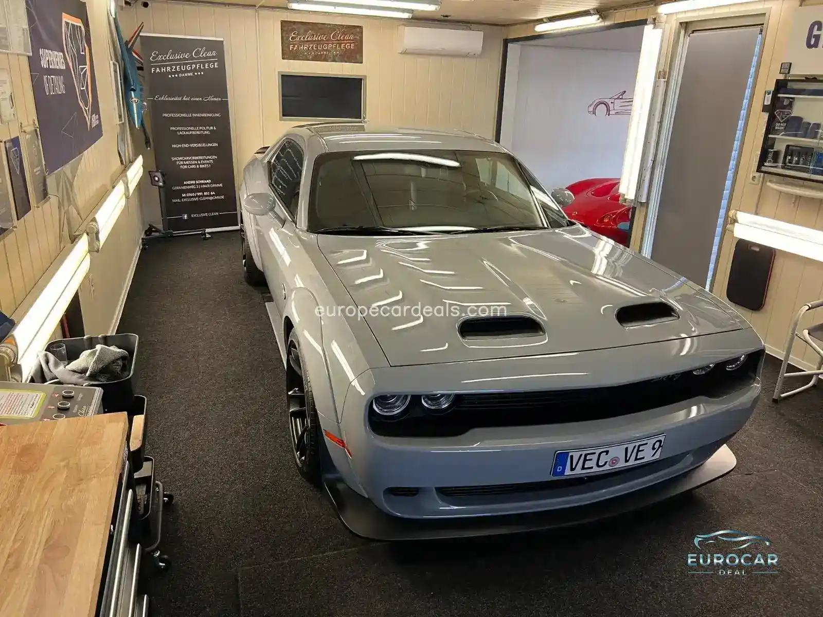Dodge Challenger