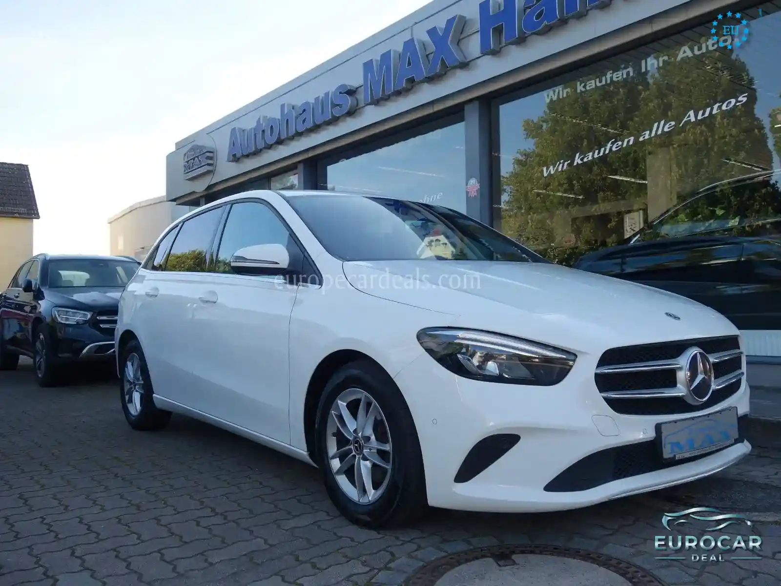 Mercedes-Benz B 180
