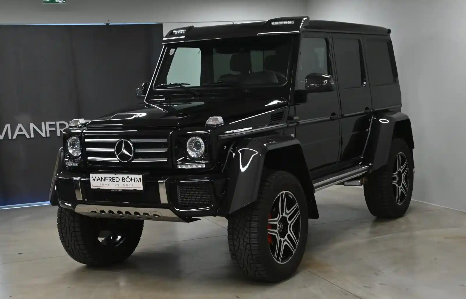 Mercedes-Benz G 500