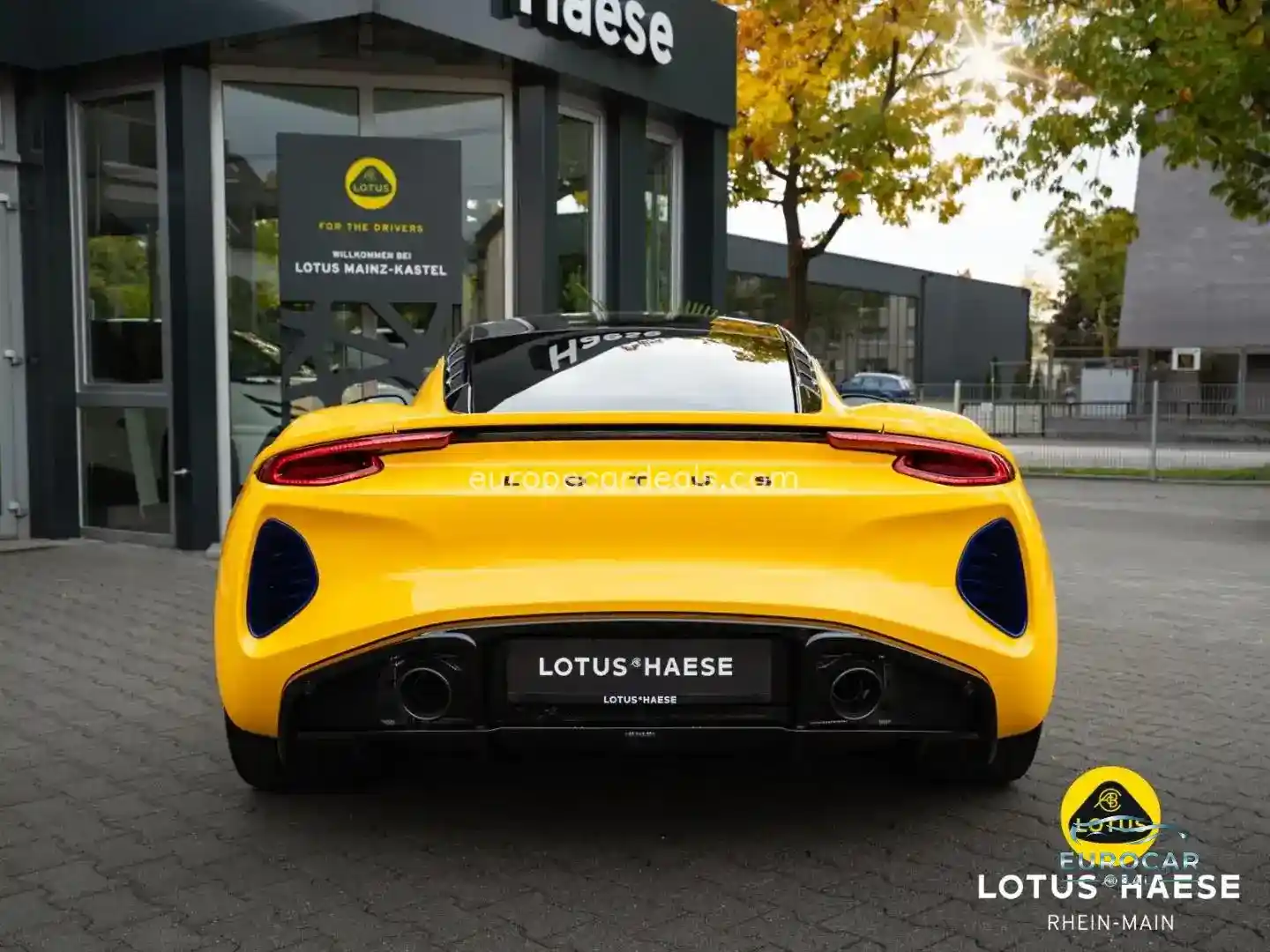 Lotus Emira