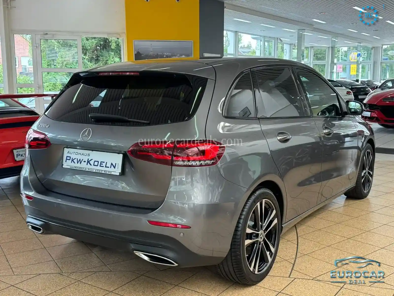Mercedes-Benz B 200