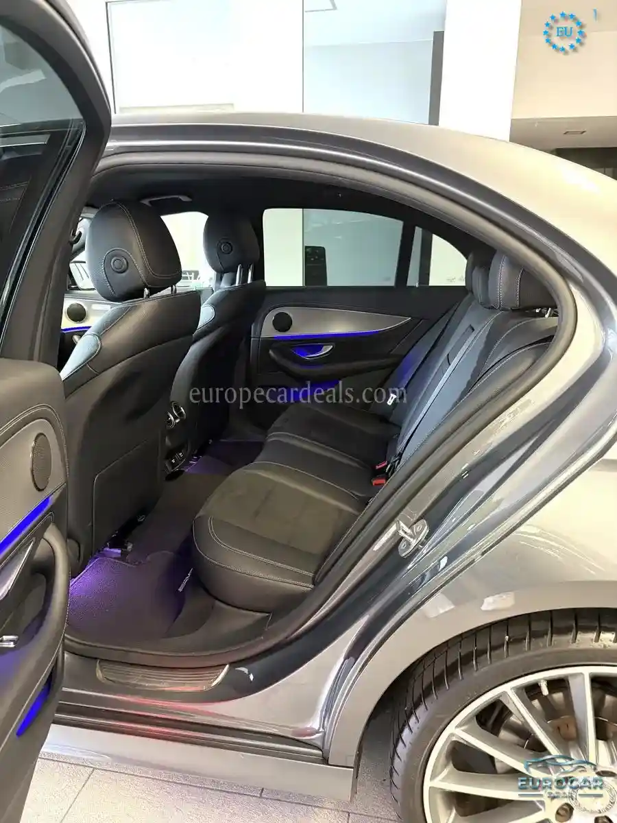 Mercedes-Benz E 200