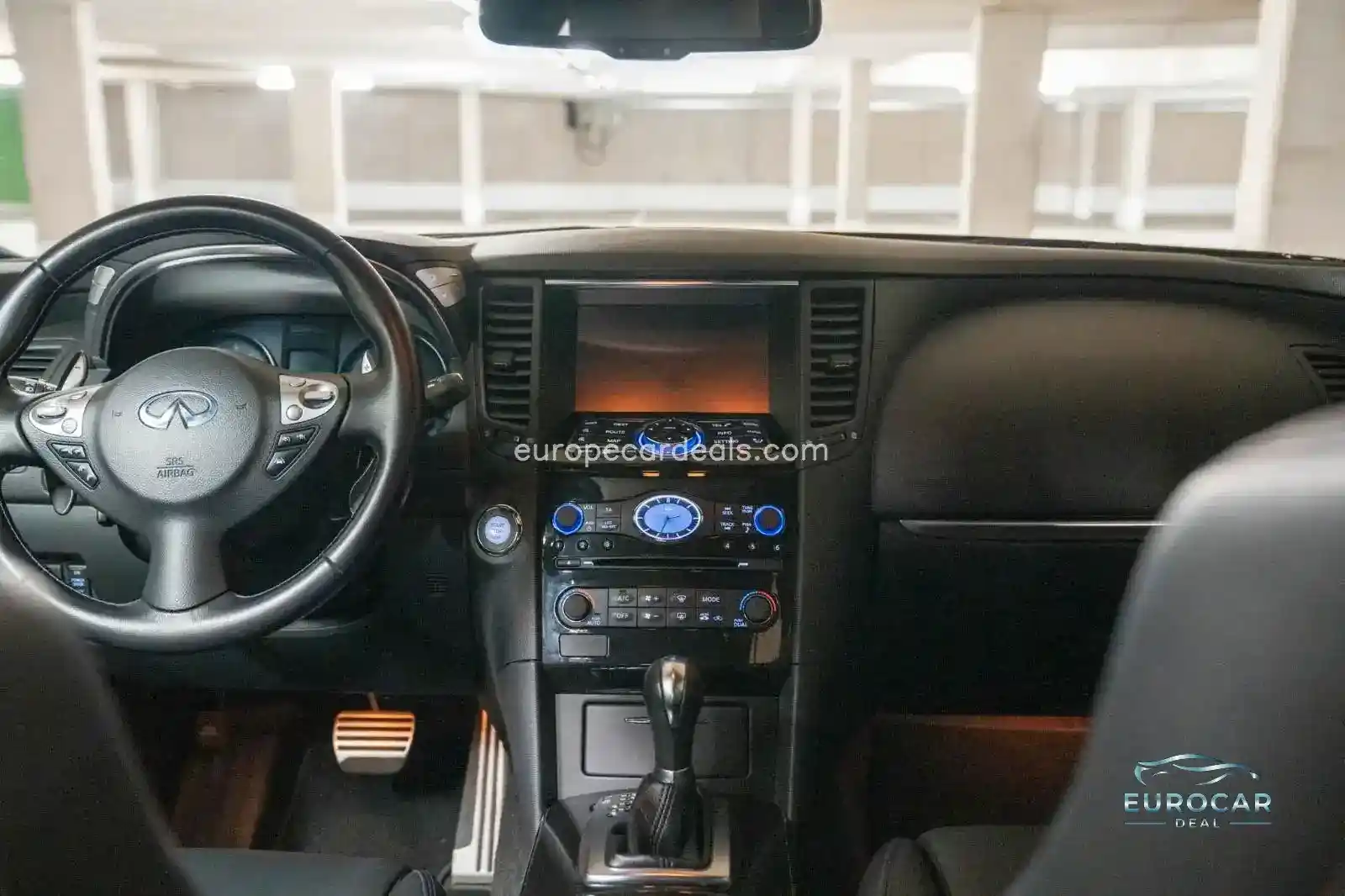 Infiniti QX70