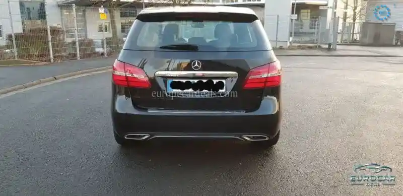 Mercedes-Benz B 200