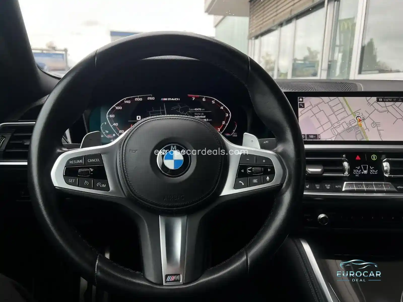 BMW M240i