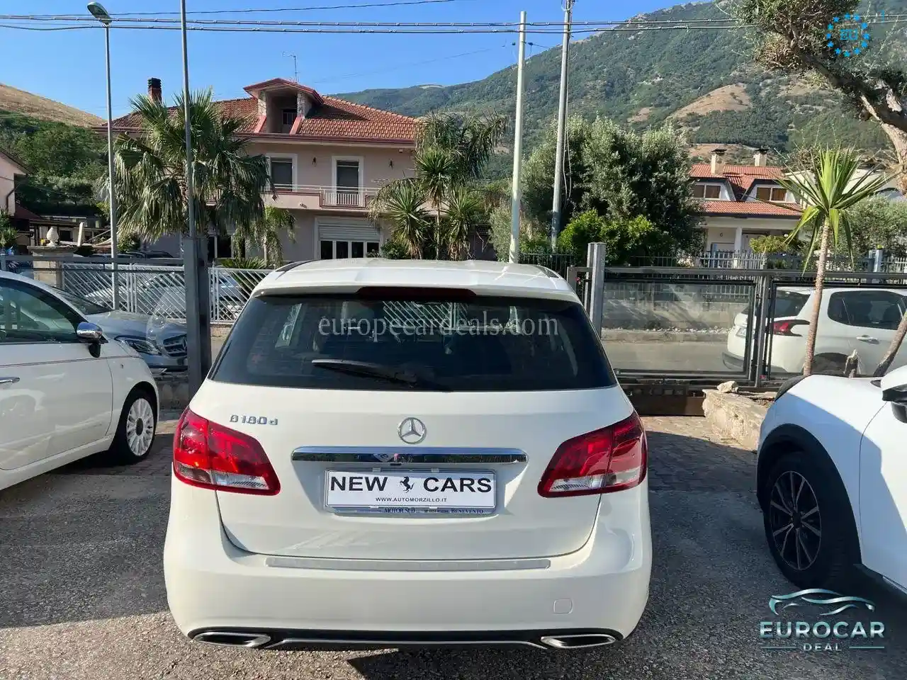 Mercedes-Benz B 180