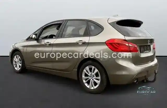 BMW 220