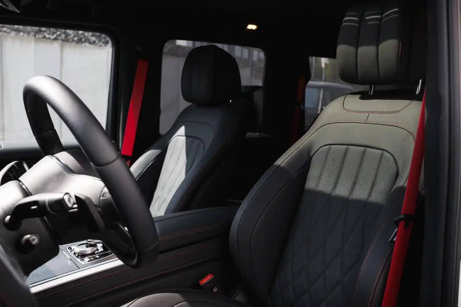 Mercedes-Benz G 500