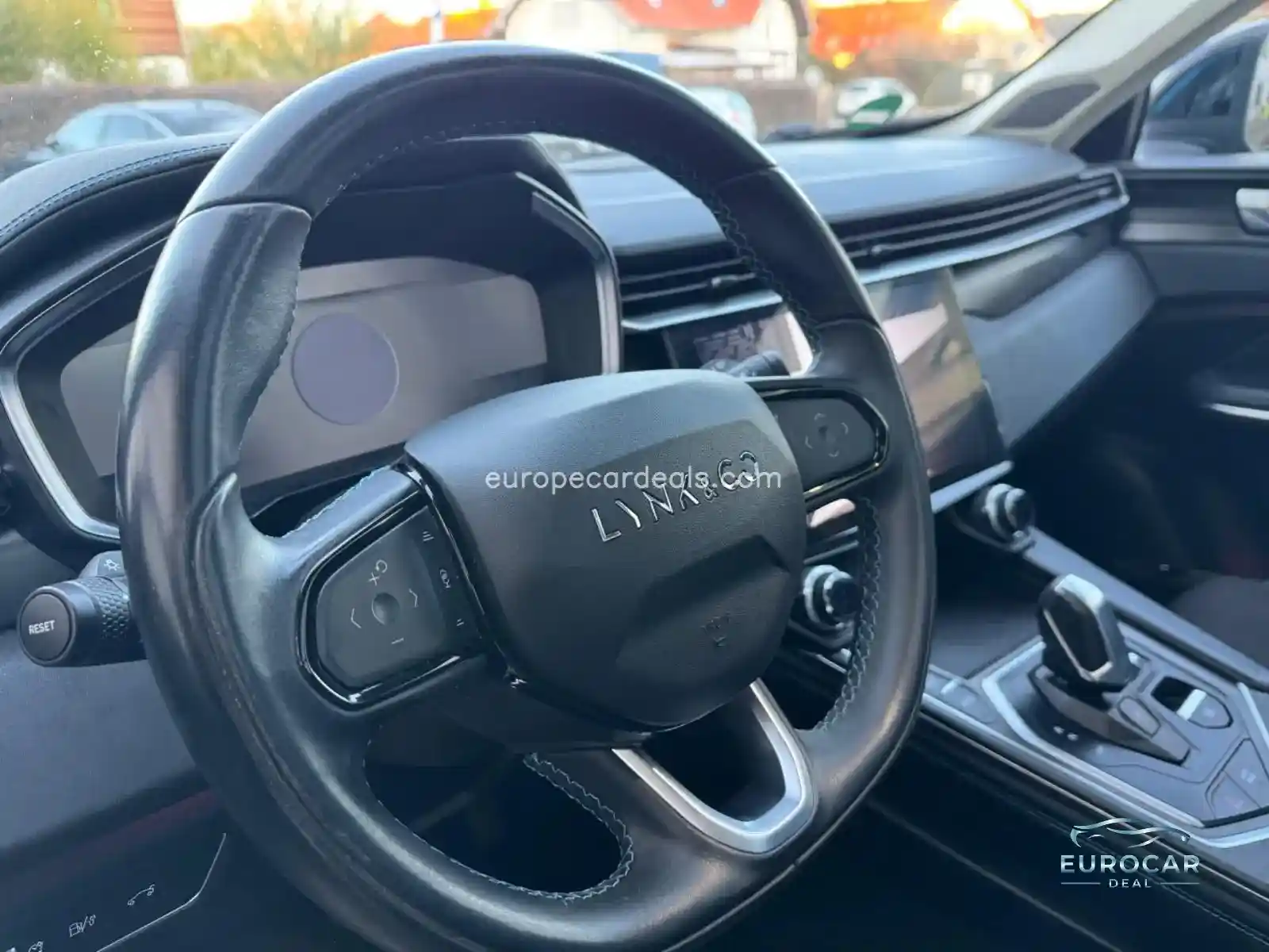 Lynk&Co 01