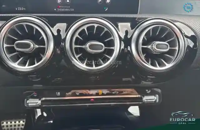 Mercedes-Benz CLA 200 Shooting Brake