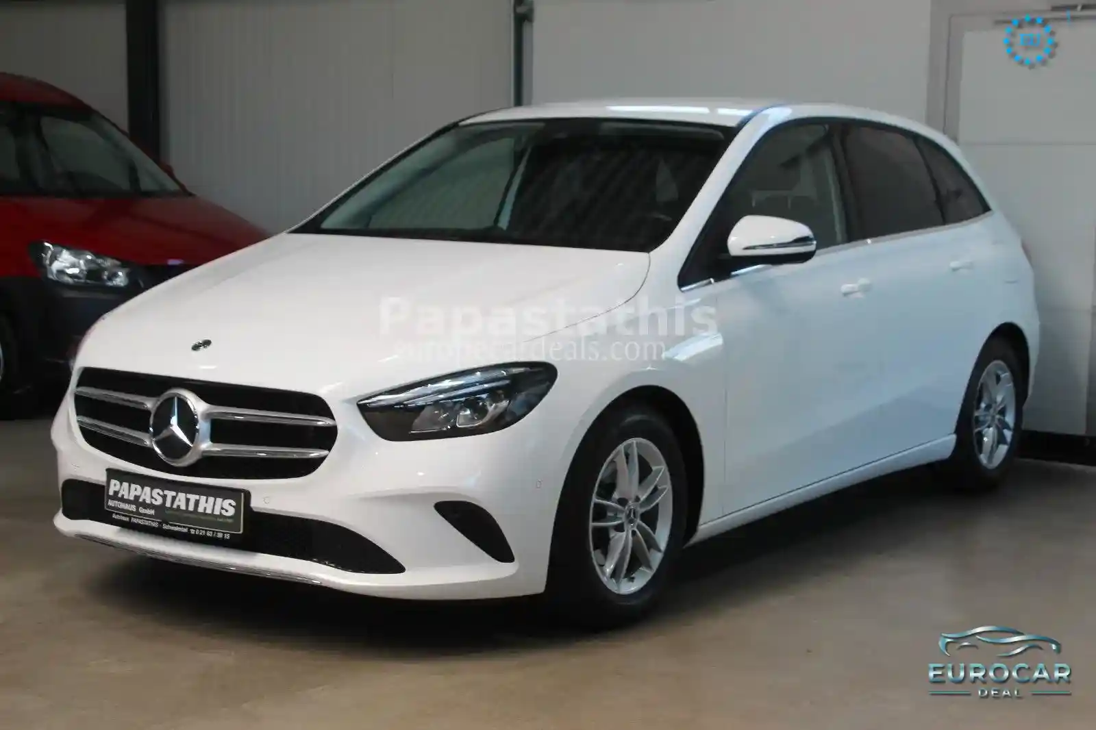 Mercedes-Benz B 180