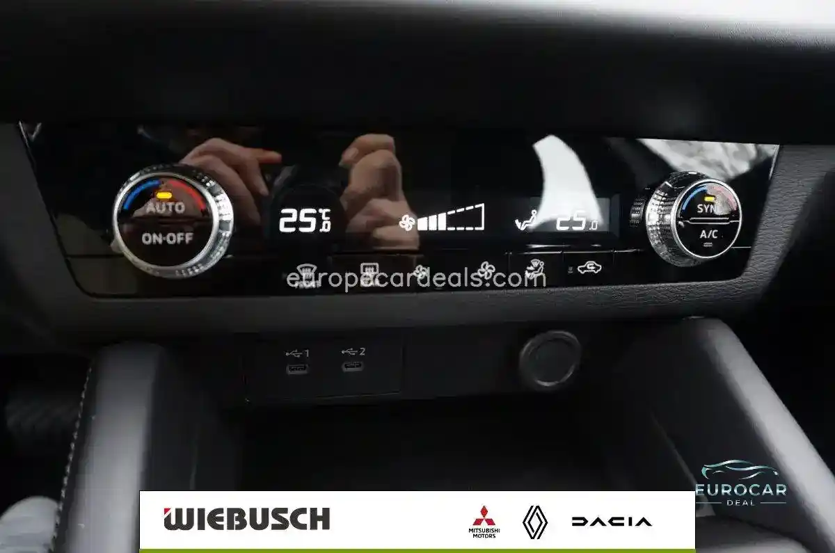 Mitsubishi Plug-in Hybrid Outlander