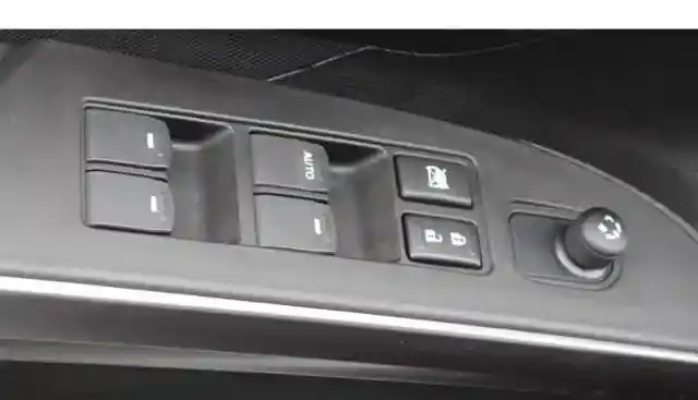 Suzuki (SX4) S-Cross
