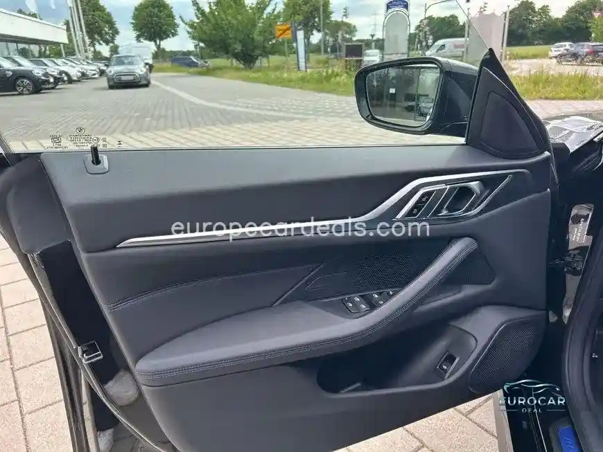 BMW i4