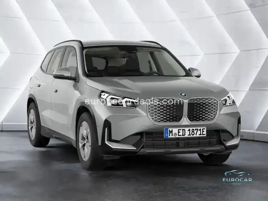 BMW iX1