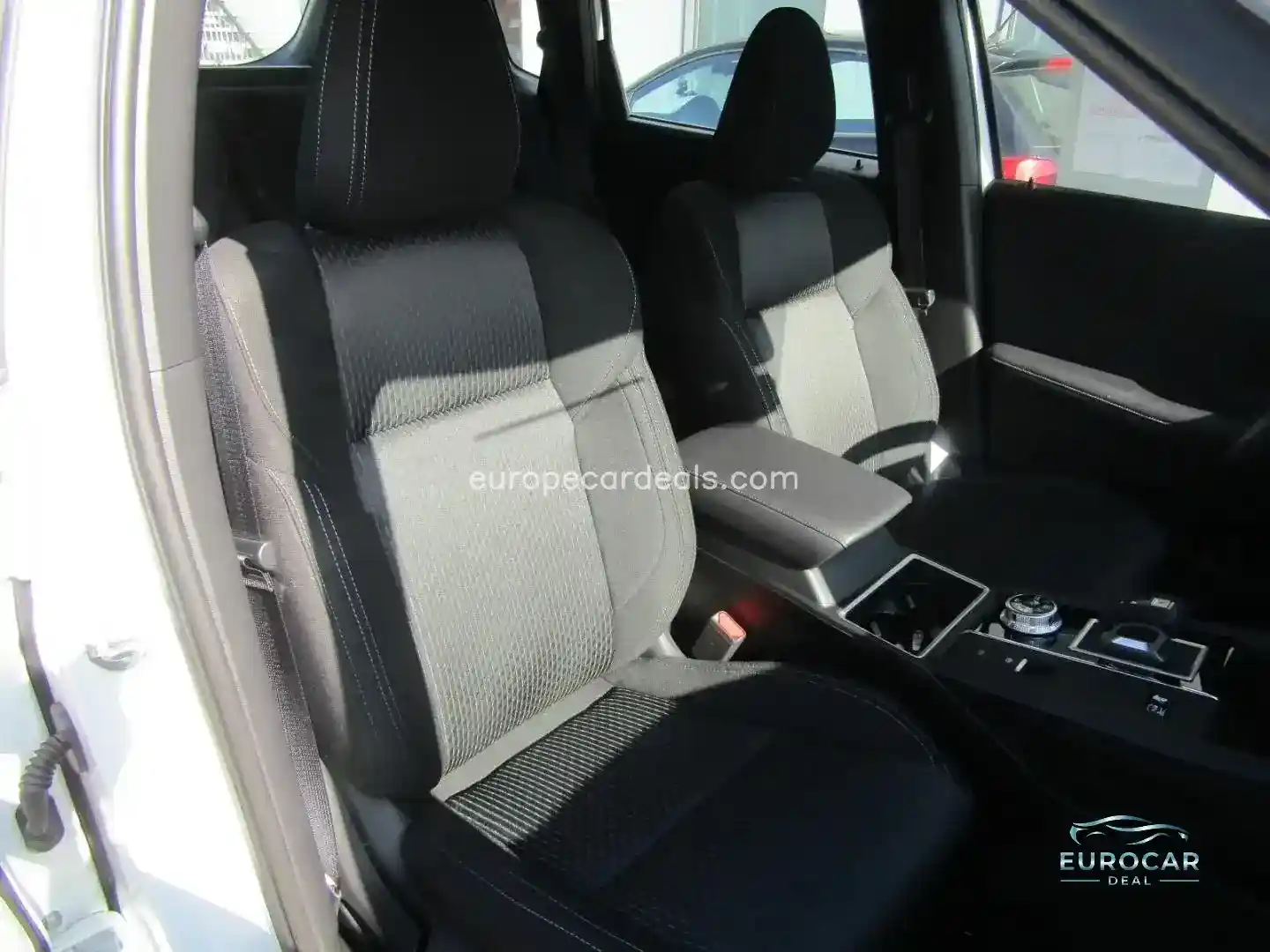Mitsubishi Plug-in Hybrid Outlander