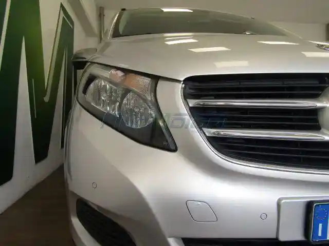Mercedes-Benz V 200