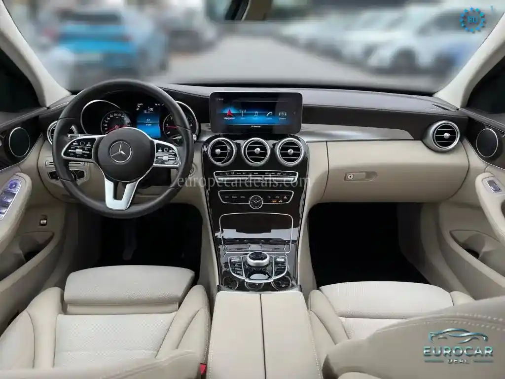 Mercedes-Benz C 220