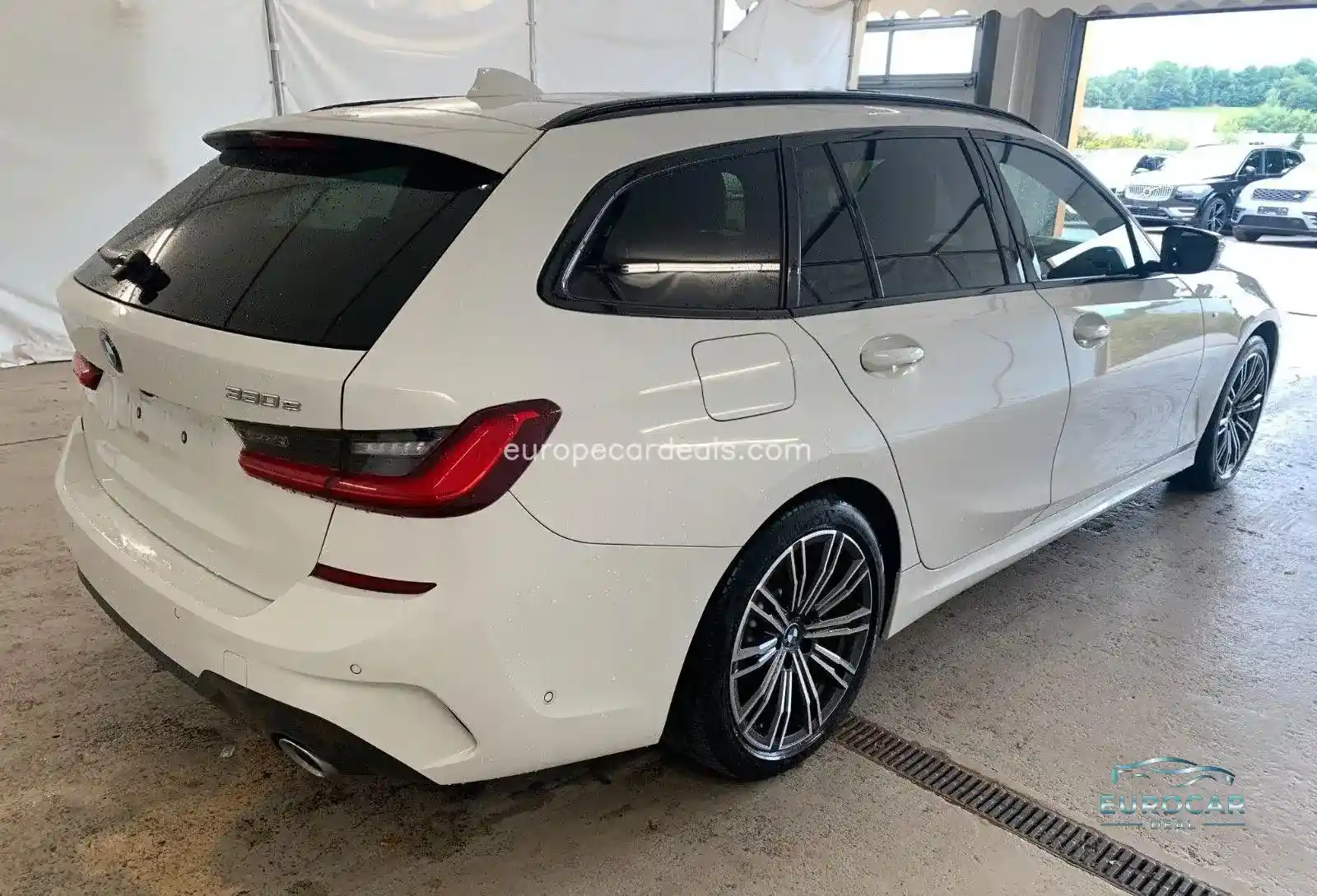 BMW 330