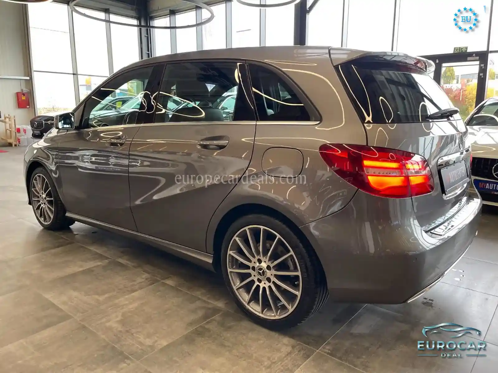 Mercedes-Benz B 220