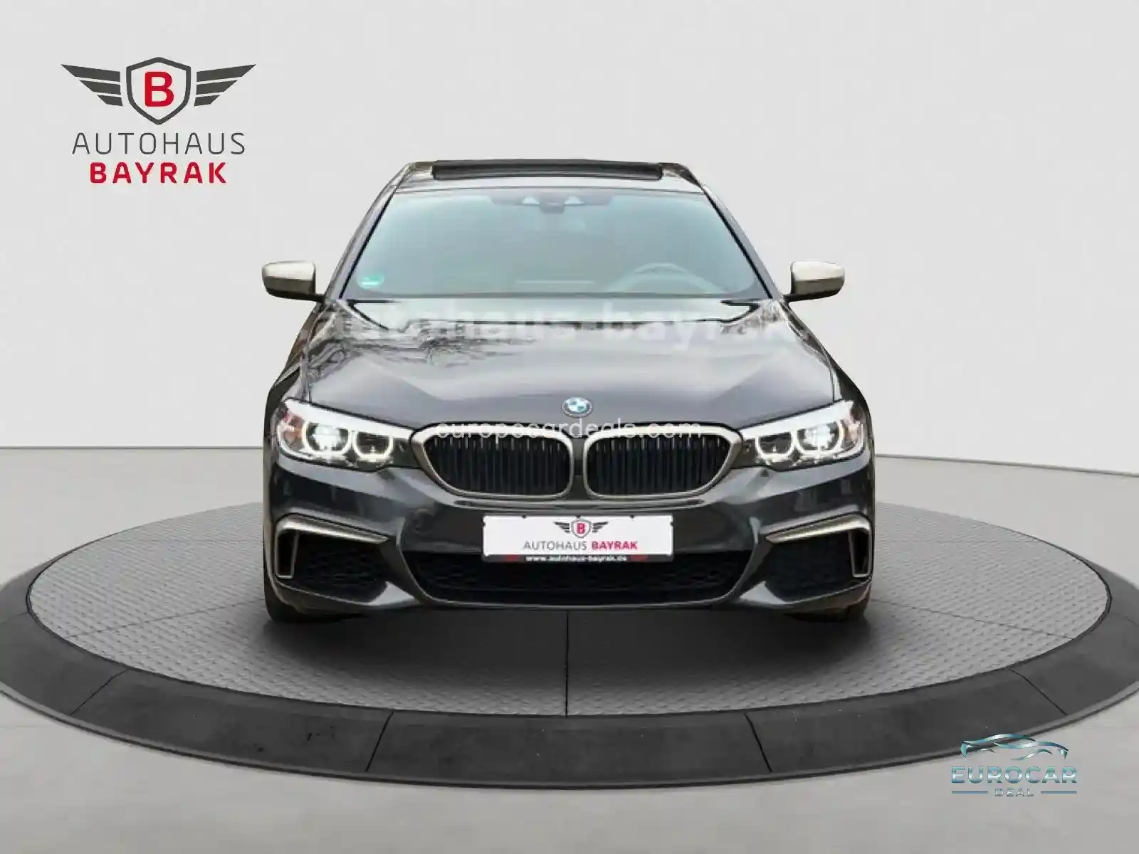 BMW M550