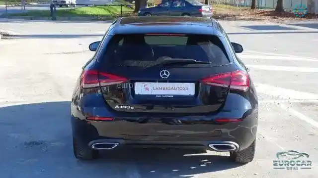 Mercedes-Benz A 180