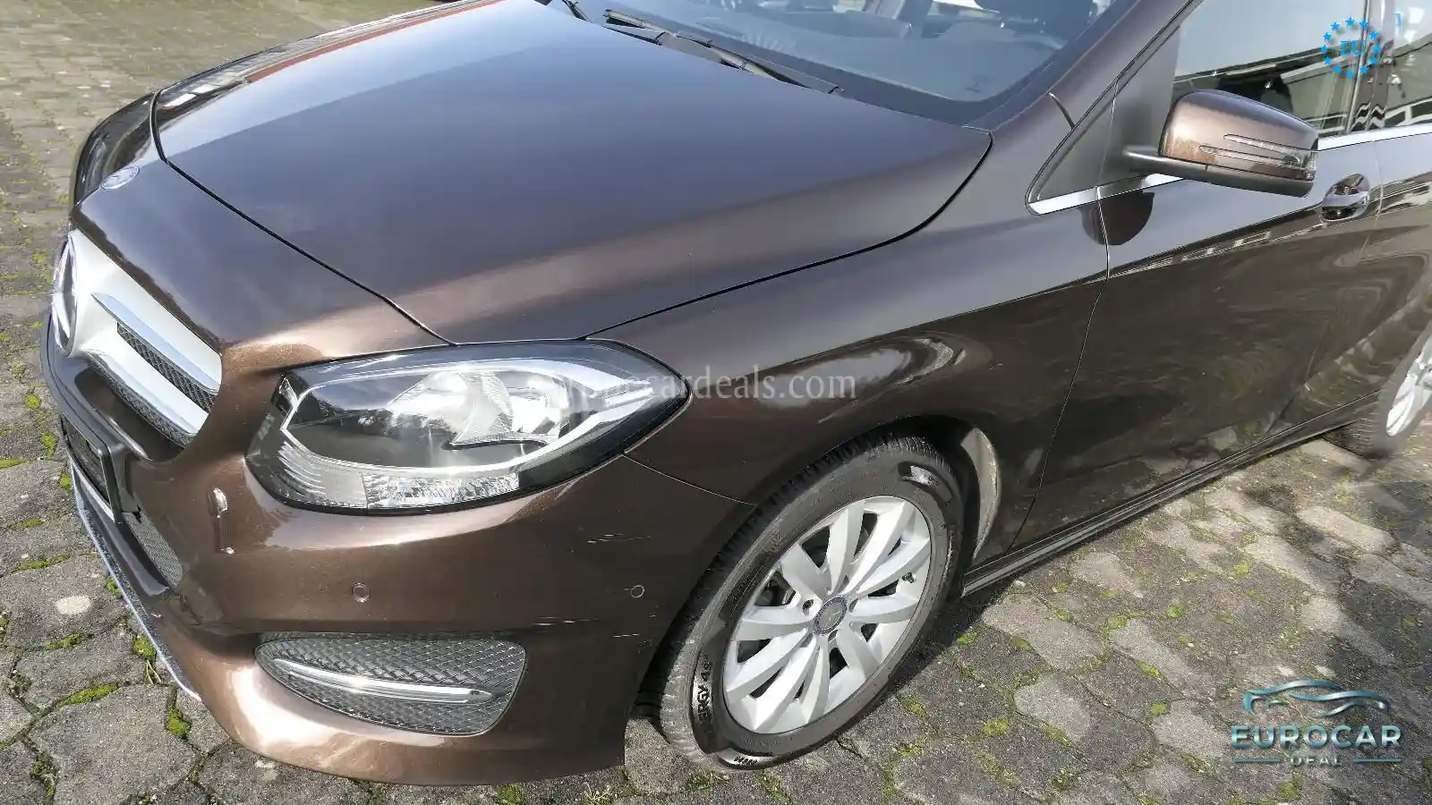 Mercedes-Benz B 180
