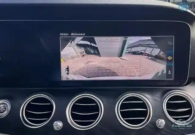 Mercedes-Benz E 400