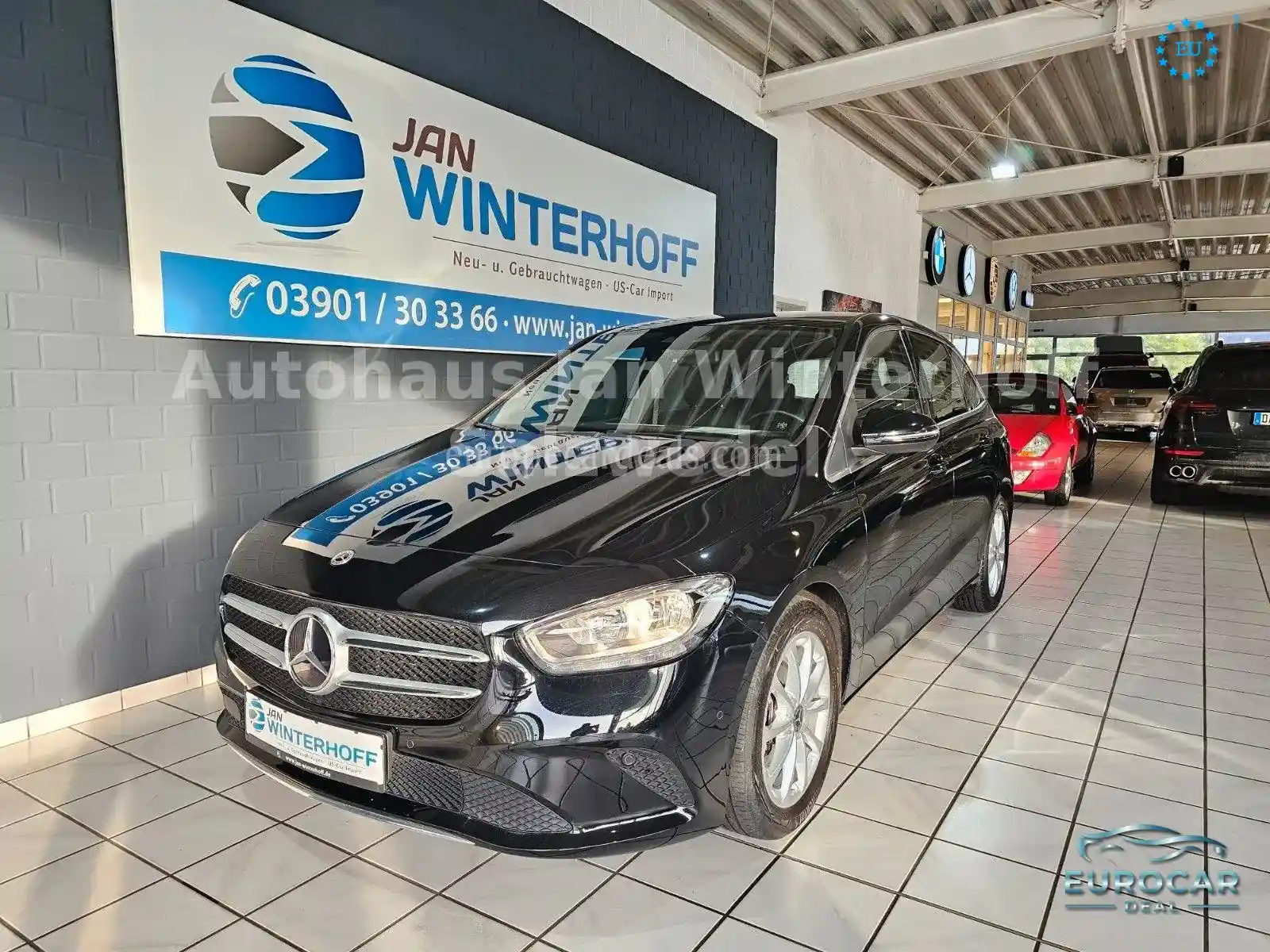 Mercedes-Benz B 180