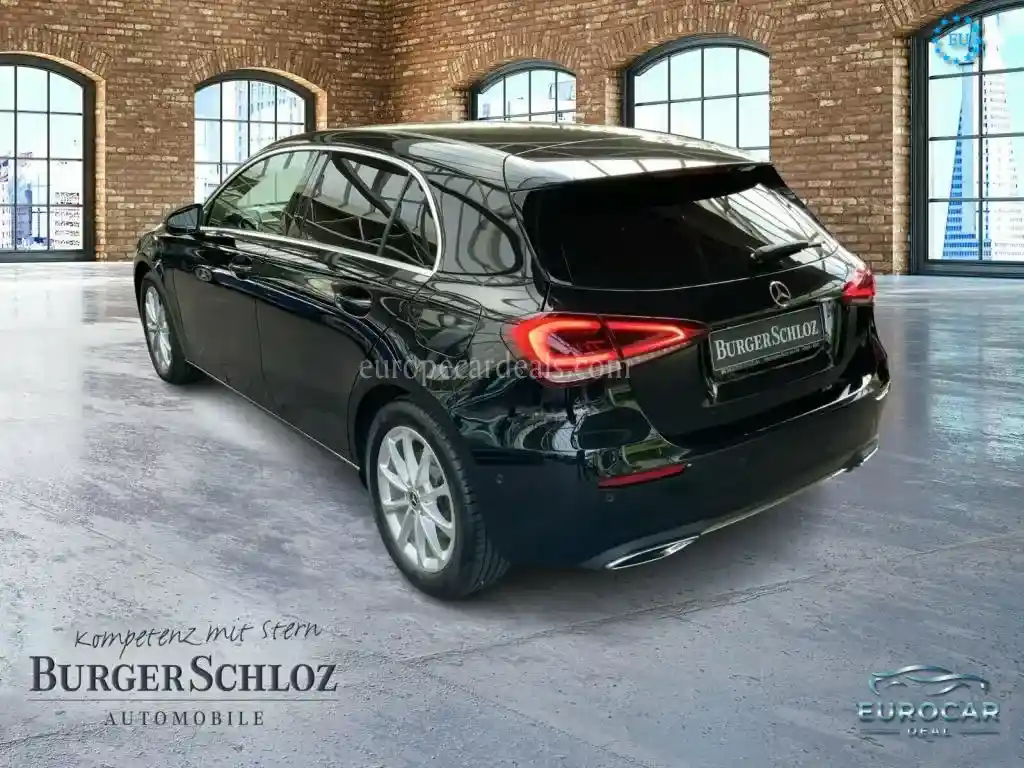 Mercedes-Benz A 220