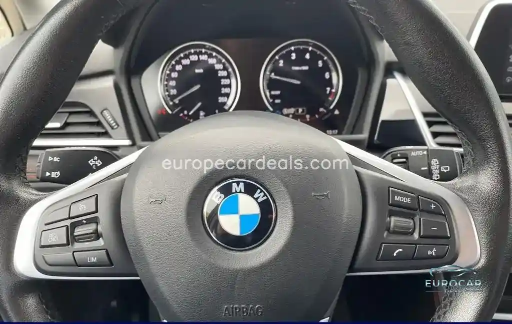 BMW 218