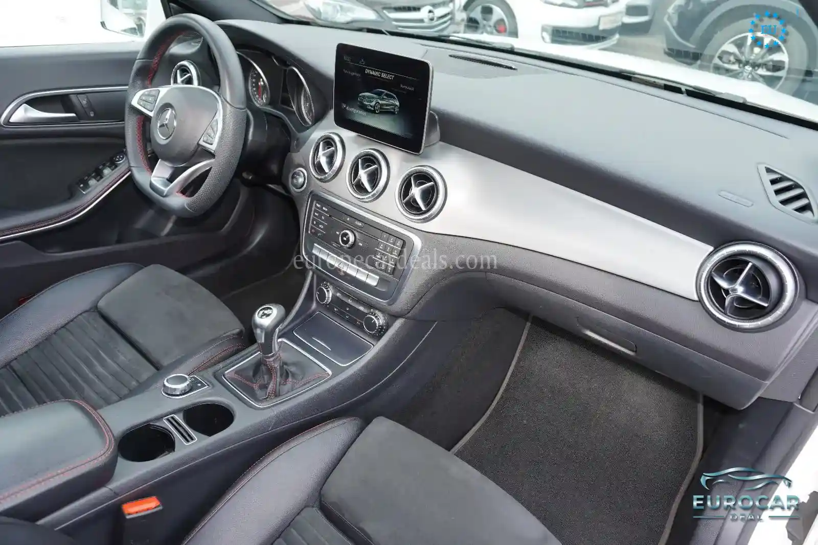 Mercedes-Benz CLA 180