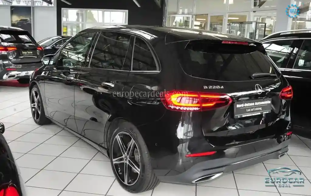 Mercedes-Benz B 220