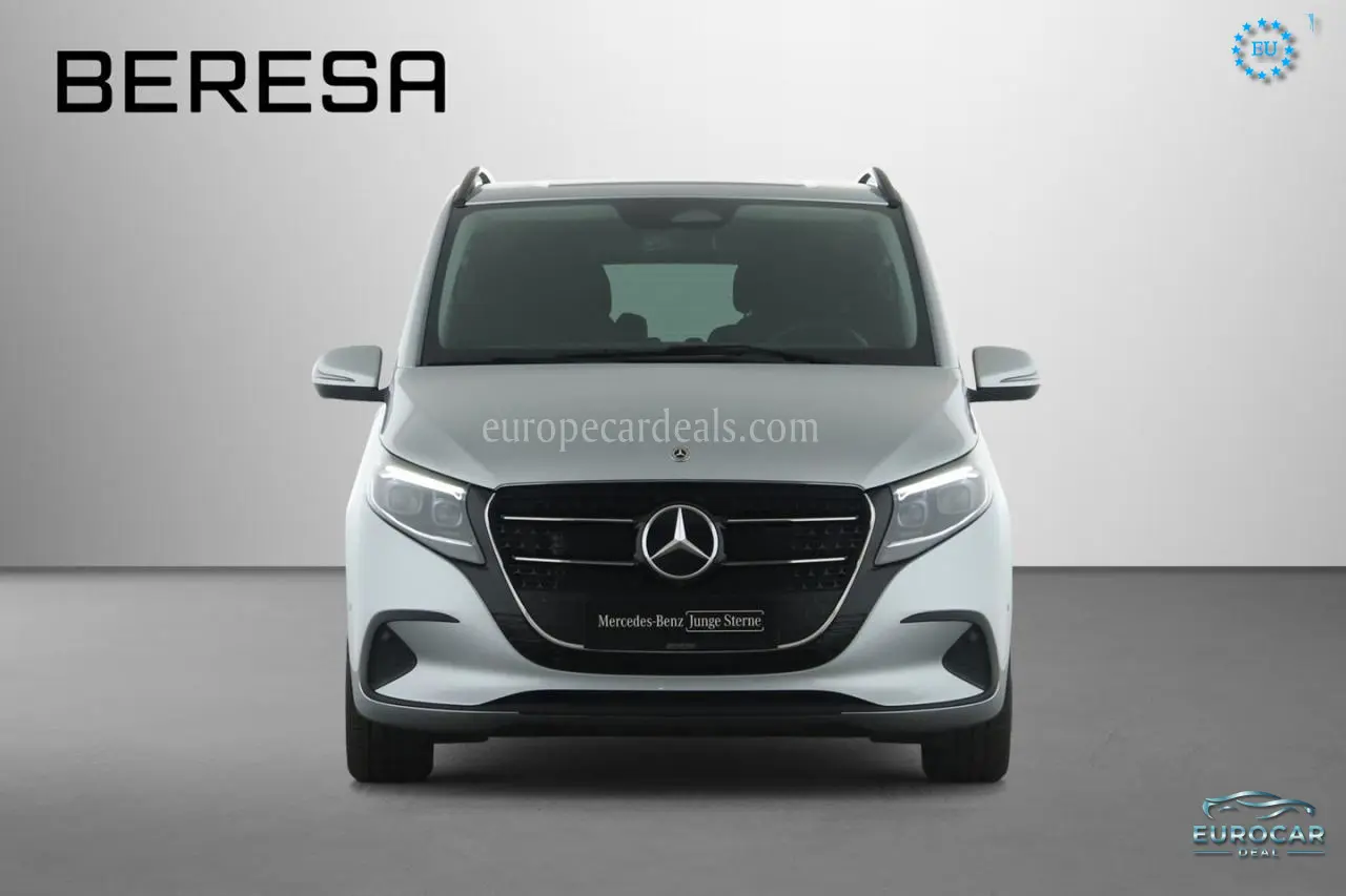Mercedes-Benz V 220