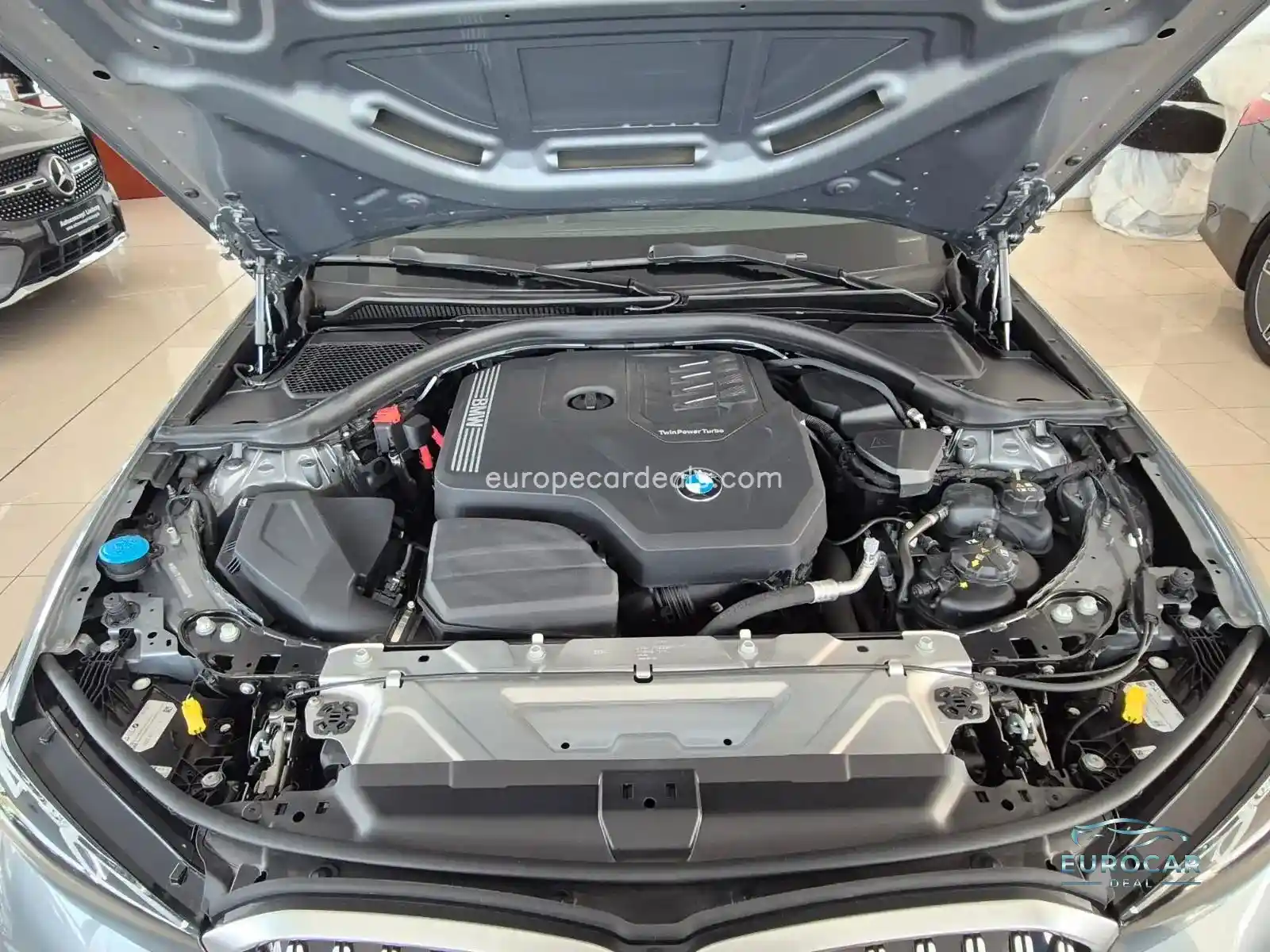 BMW 330