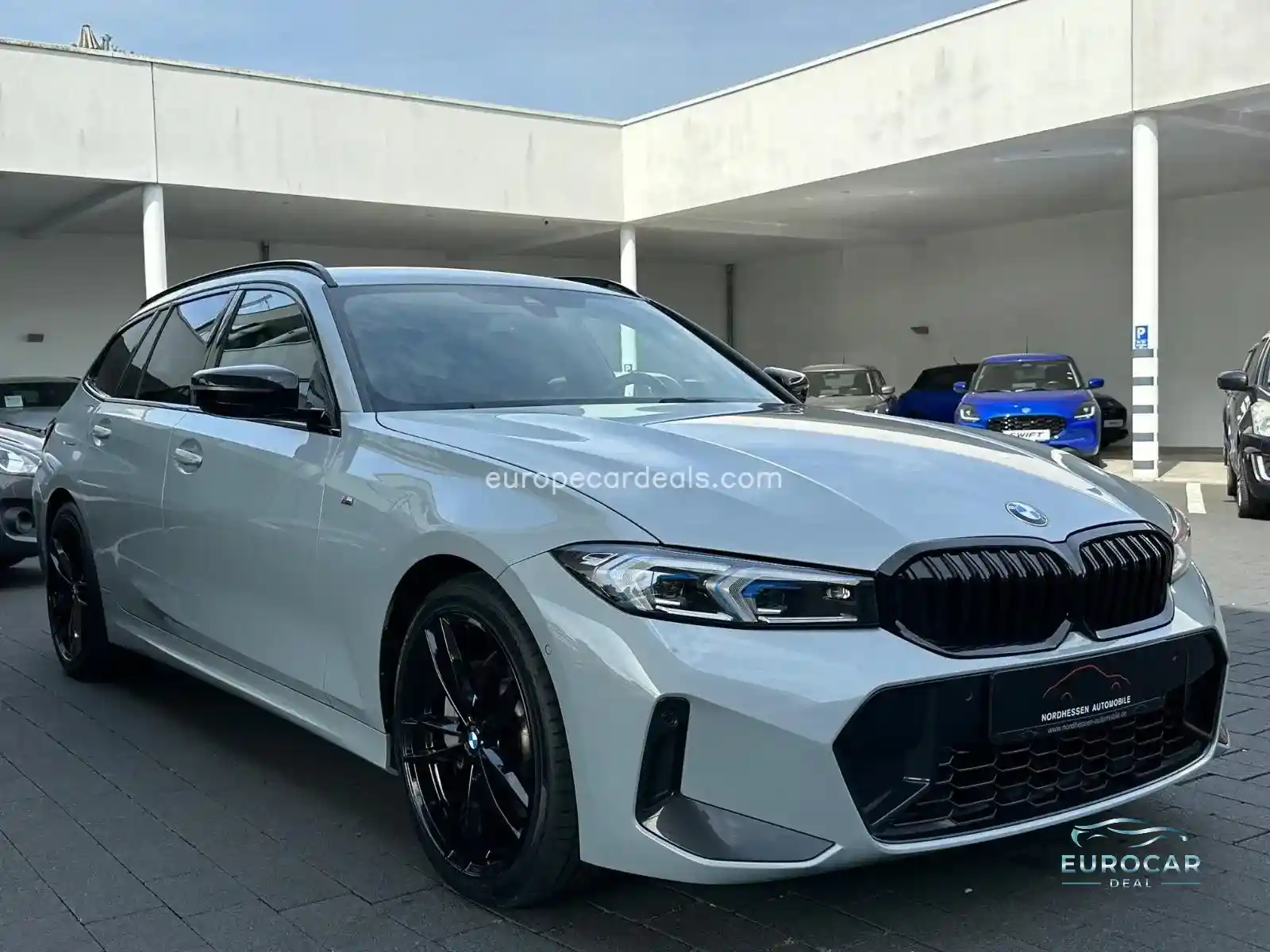 BMW 330