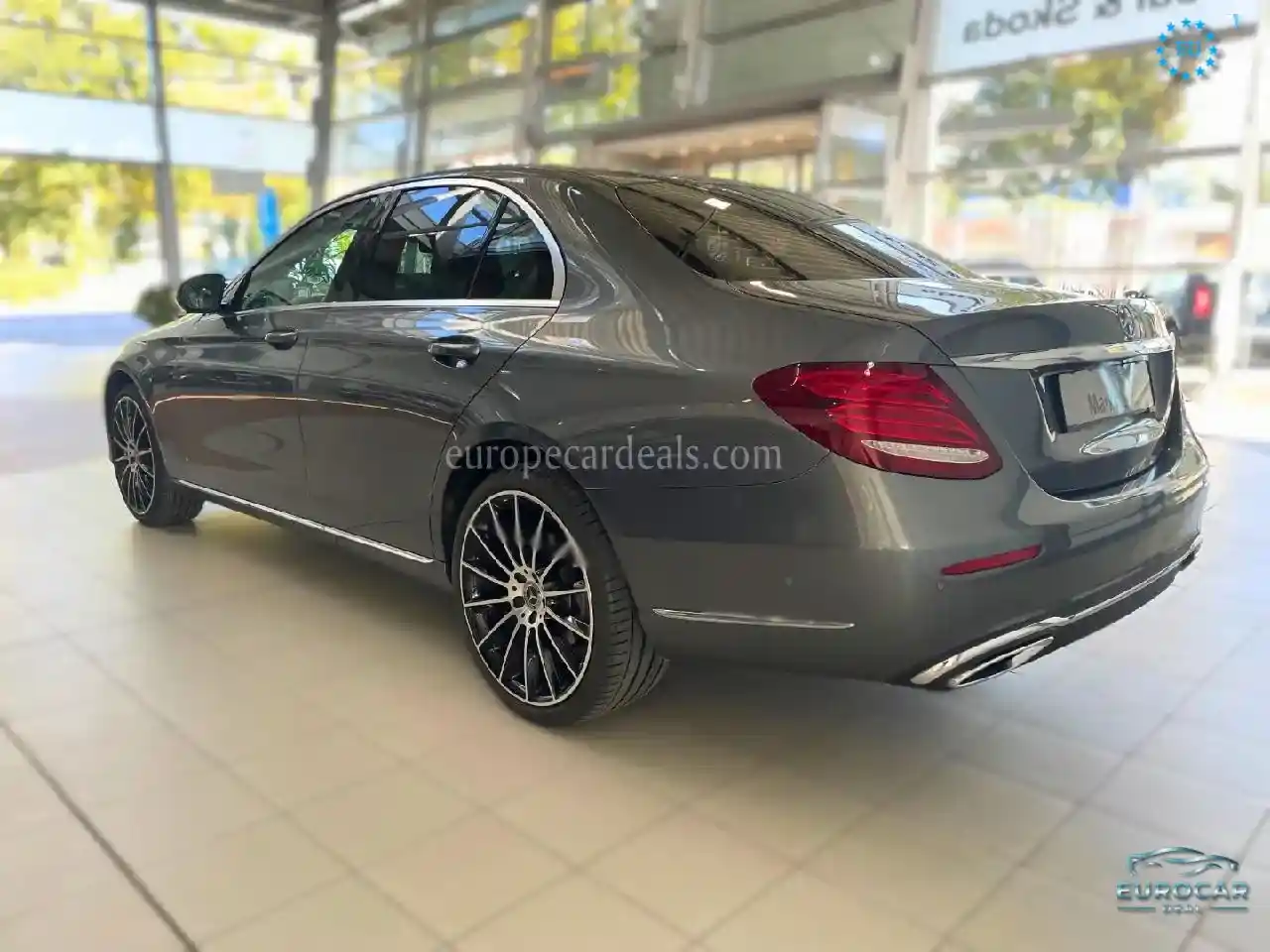 Mercedes-Benz E 220