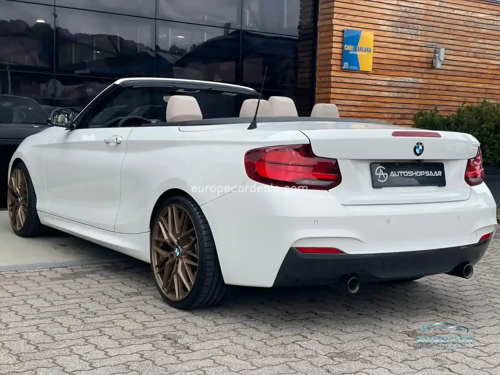 BMW M240i