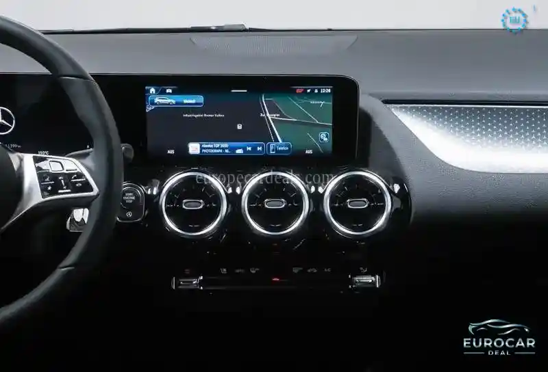Mercedes-Benz B 200