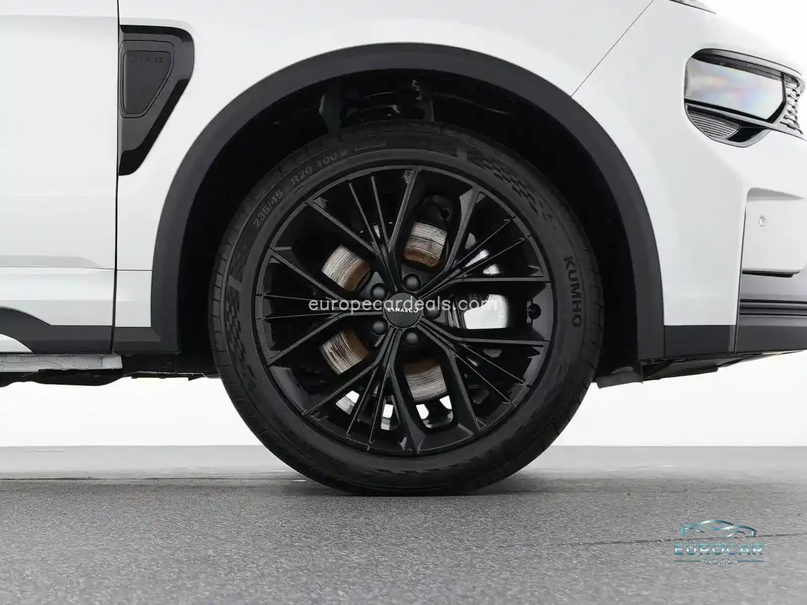 Lynk&Co 01