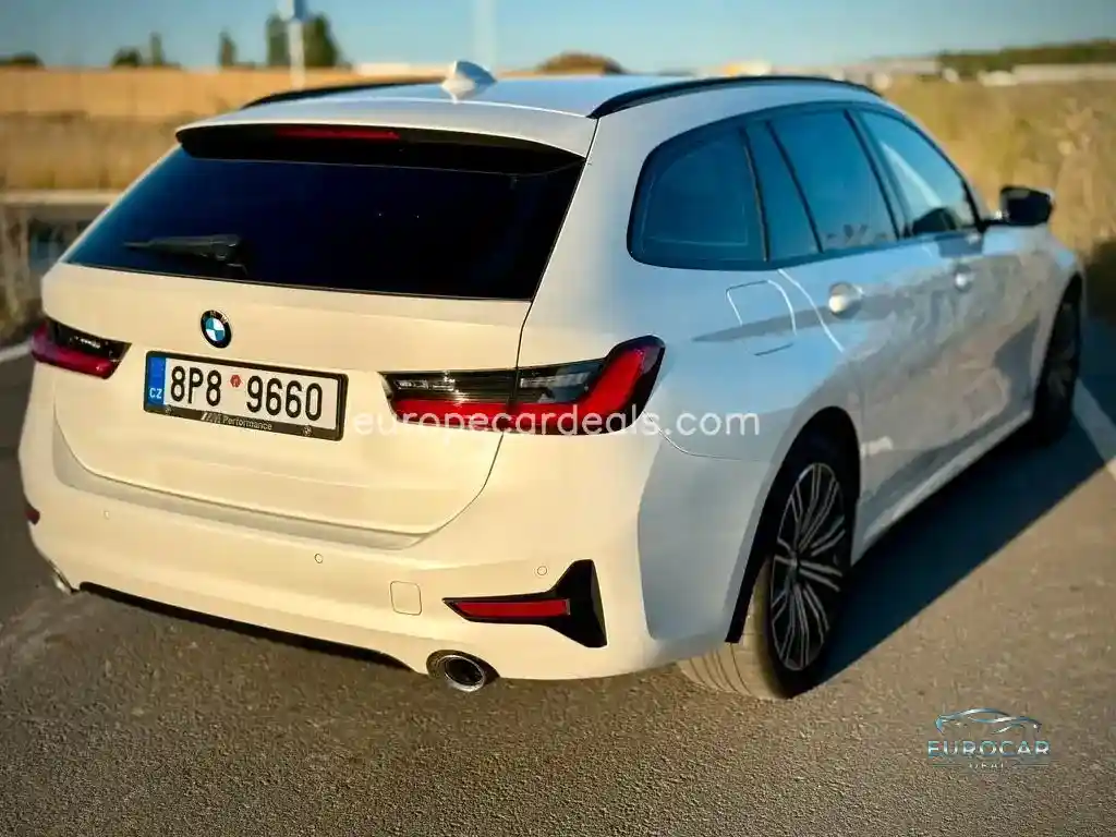 BMW 320