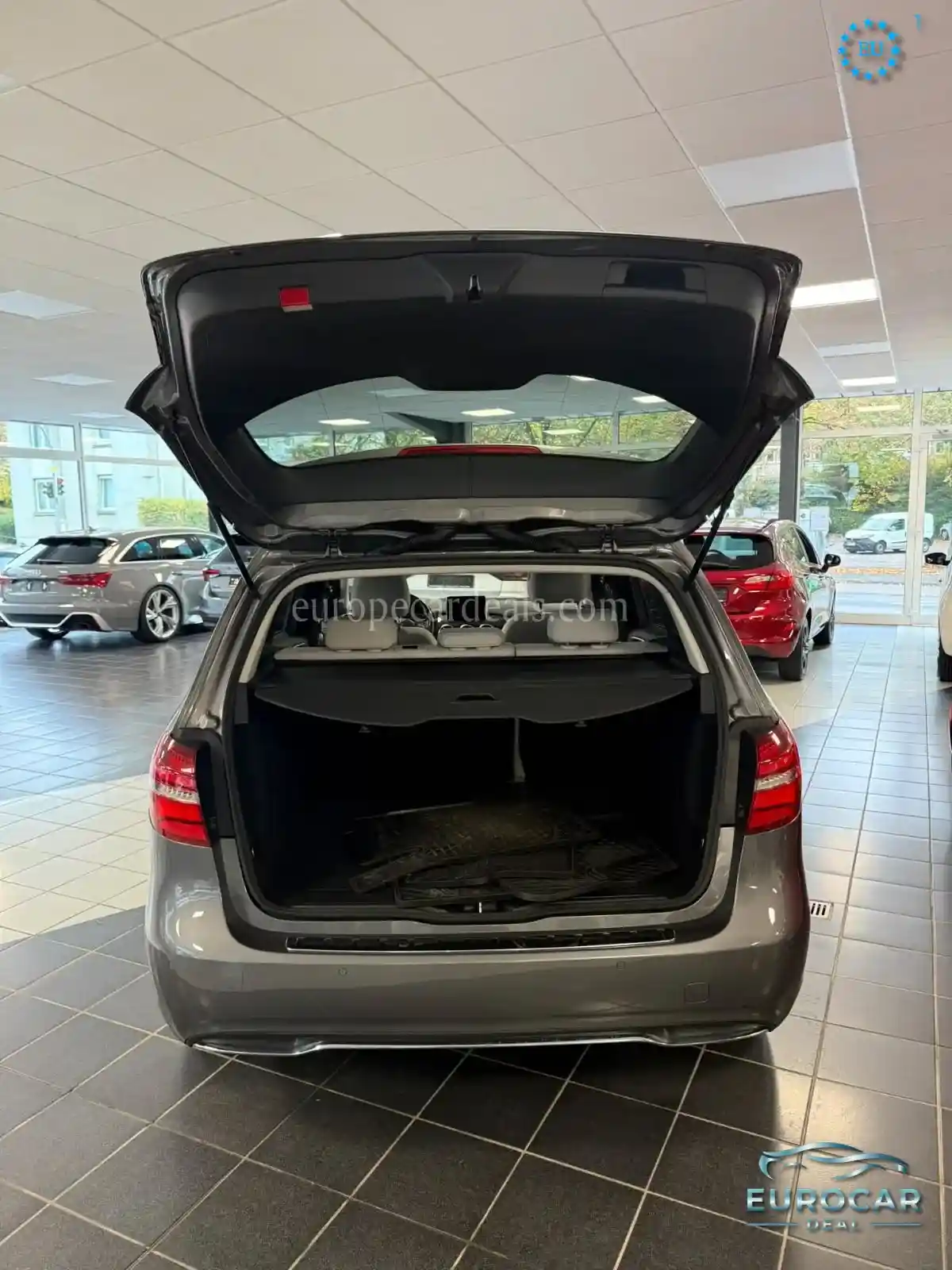 Mercedes-Benz B 200