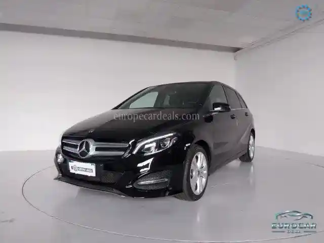 Mercedes-Benz B 180