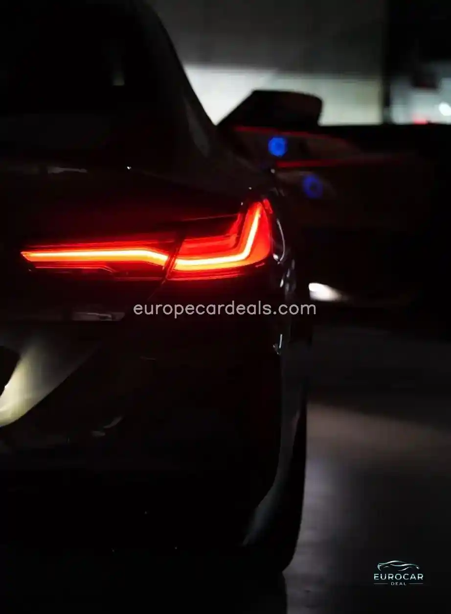 BMW M8